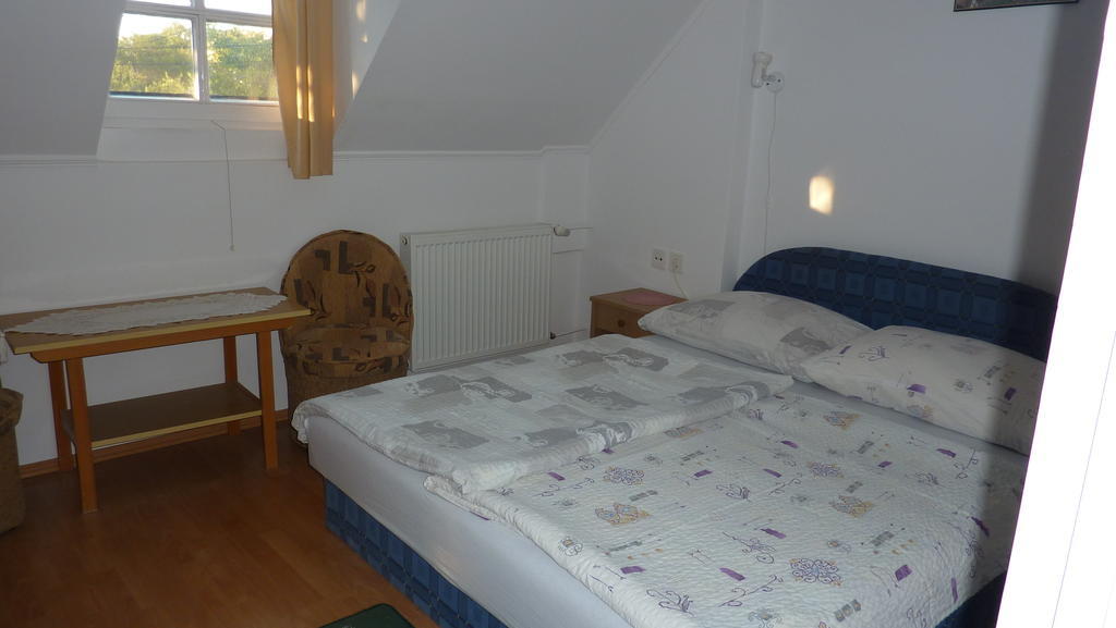 Apartamento Bridgehaus Balatonfüred Habitación foto